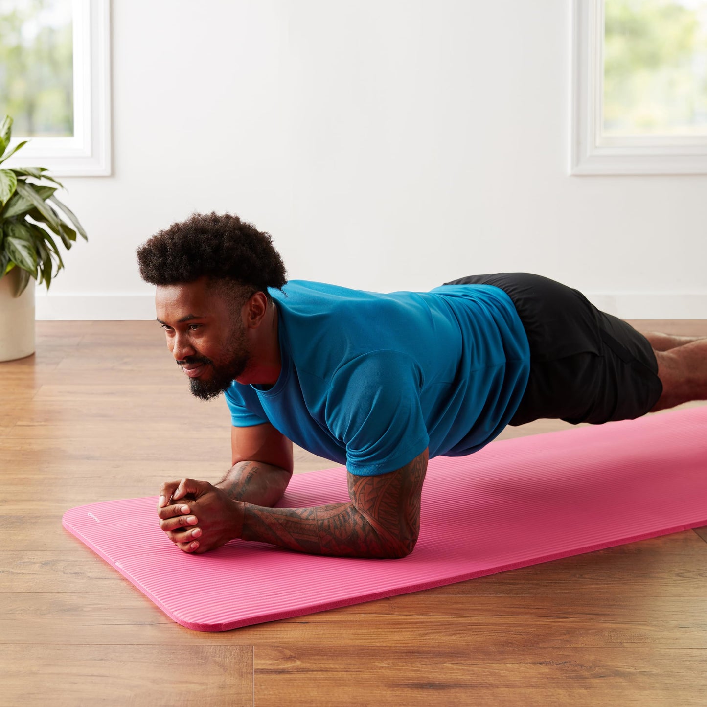 Amazon Basics Extra Thick Exercise Yoga Gym Floor Mat with Carrying Strap